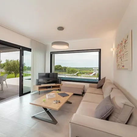 ヴィラ Merelia Luxury - Halkidiki ネア・ムダニア